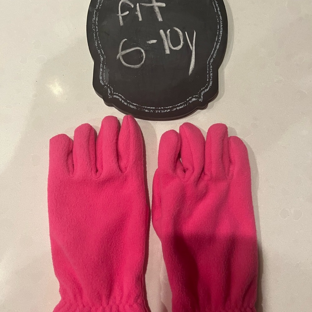 Old Navy Bright Pink Kids Gloves